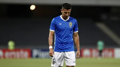 El partido entre Barracas y Rosario Central se retrasó debido a problemas de iluminación en el estadio Claudio 'Chiqui' Tapia