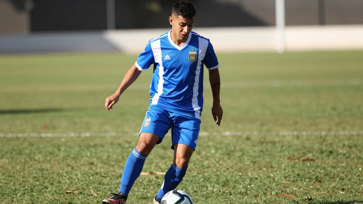 Rosario Central signs Enzo Copetti in a permanent transfer move